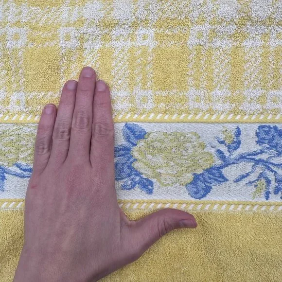 Vintage Yellow Floral Checkered Towel Set Blue White Flowers Cottage Santens USA - Picture 5 of 10